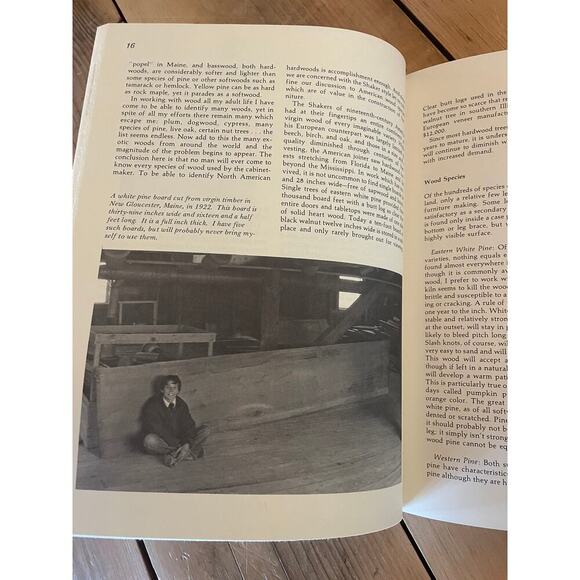 How to build shaker furniture by Thos. Moser. Hard Cover Dust Jacket 1977 - Picture 7 of 8